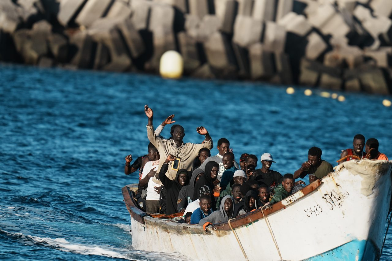 Drei Fluechtlingsboote