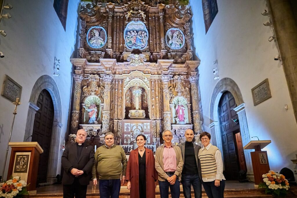 Hochaltar wurde restauriert 92 Hochaltar