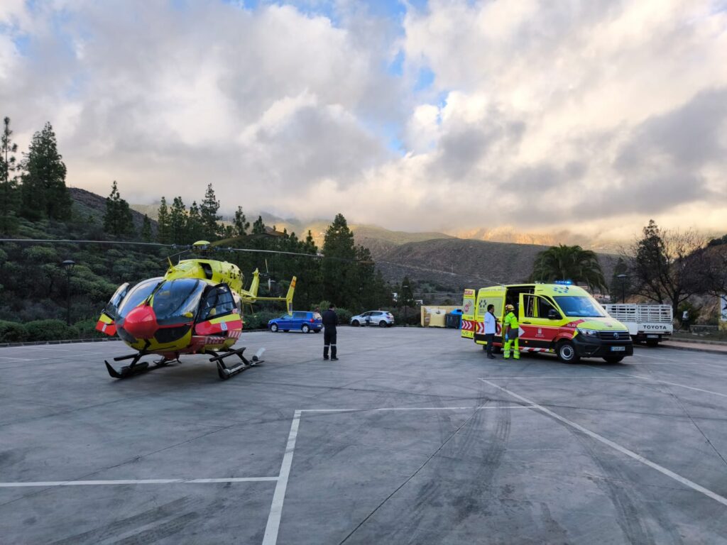 Rettung per Hubschrauber 98 Rettung 1