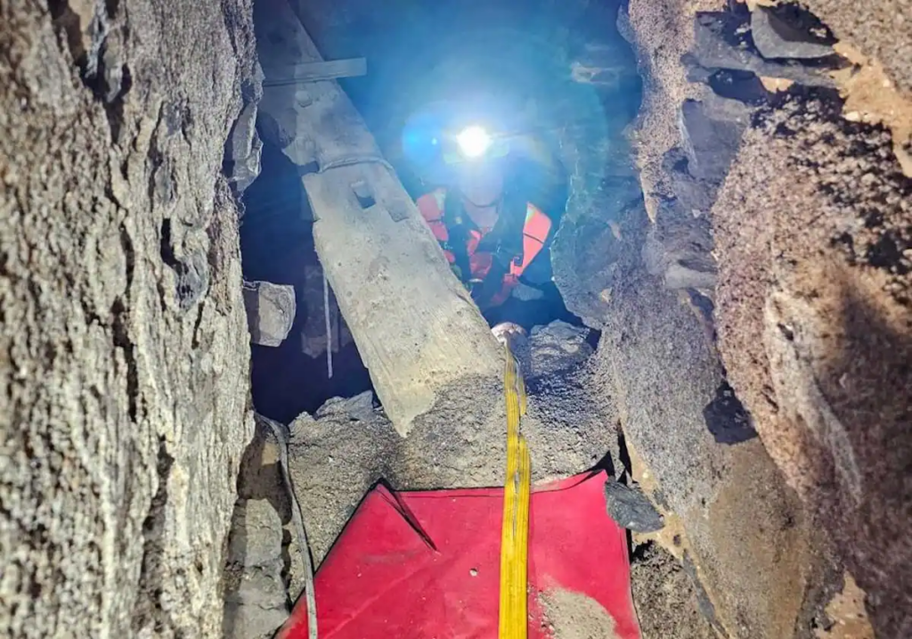 Paar brach in Mühle ein 93 Paar