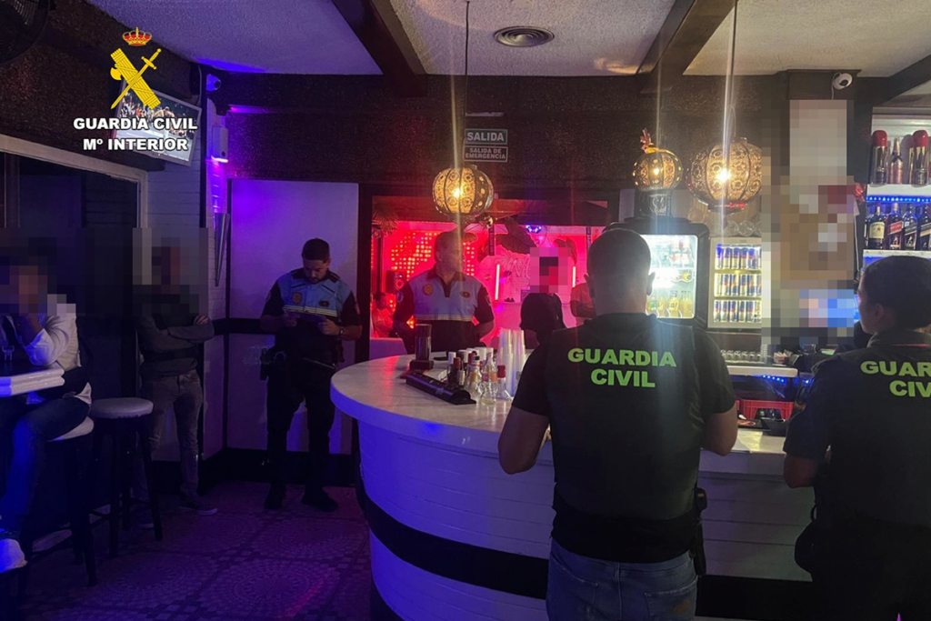 Inspektionen im Nachtleben 100 Inspektionen