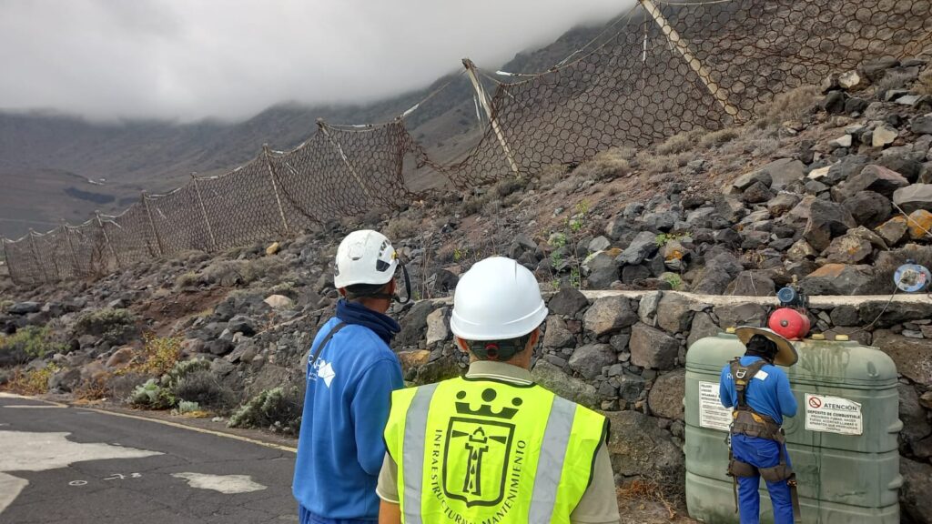 Bau des falschen Tunnels hat begonnen 99 Bau