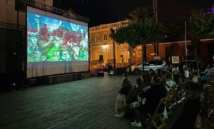 Teneriffa-Nordost, Santa Cruz: Kino für Senioren 5 Sommerkino