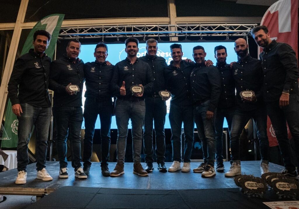 Lanzarote-Arrecife Feuerwehrleute aus Lanzarote gaben alles 94 Feuerwehrleute 1