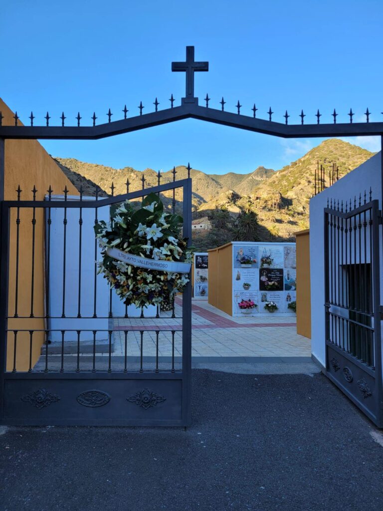 La Gomera-Vallehermoso Verschönerung des Friedhofs 92 Verschoenerung