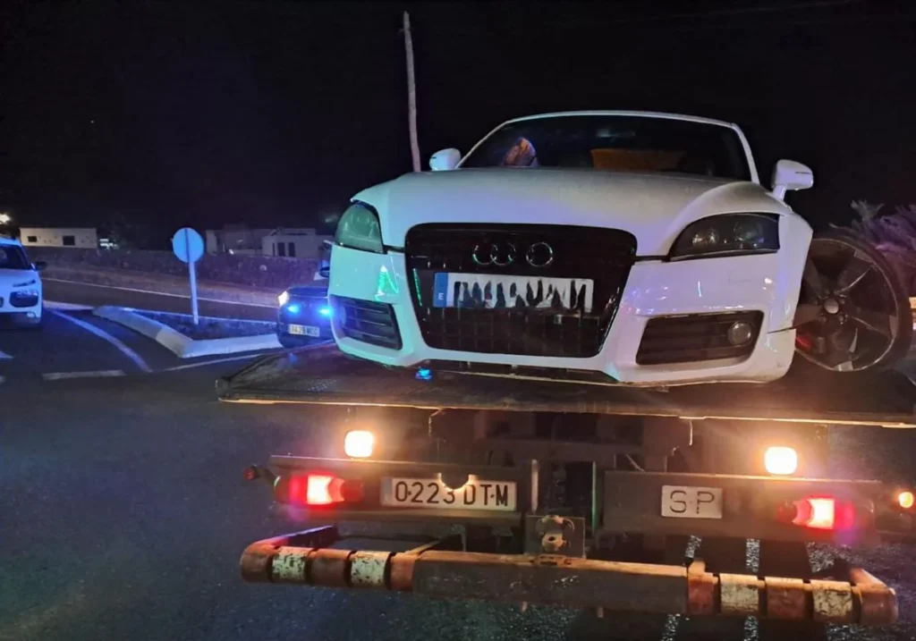 Lanzarote - Teguise: Der erste Unfall des Jahres 100 Der erste
