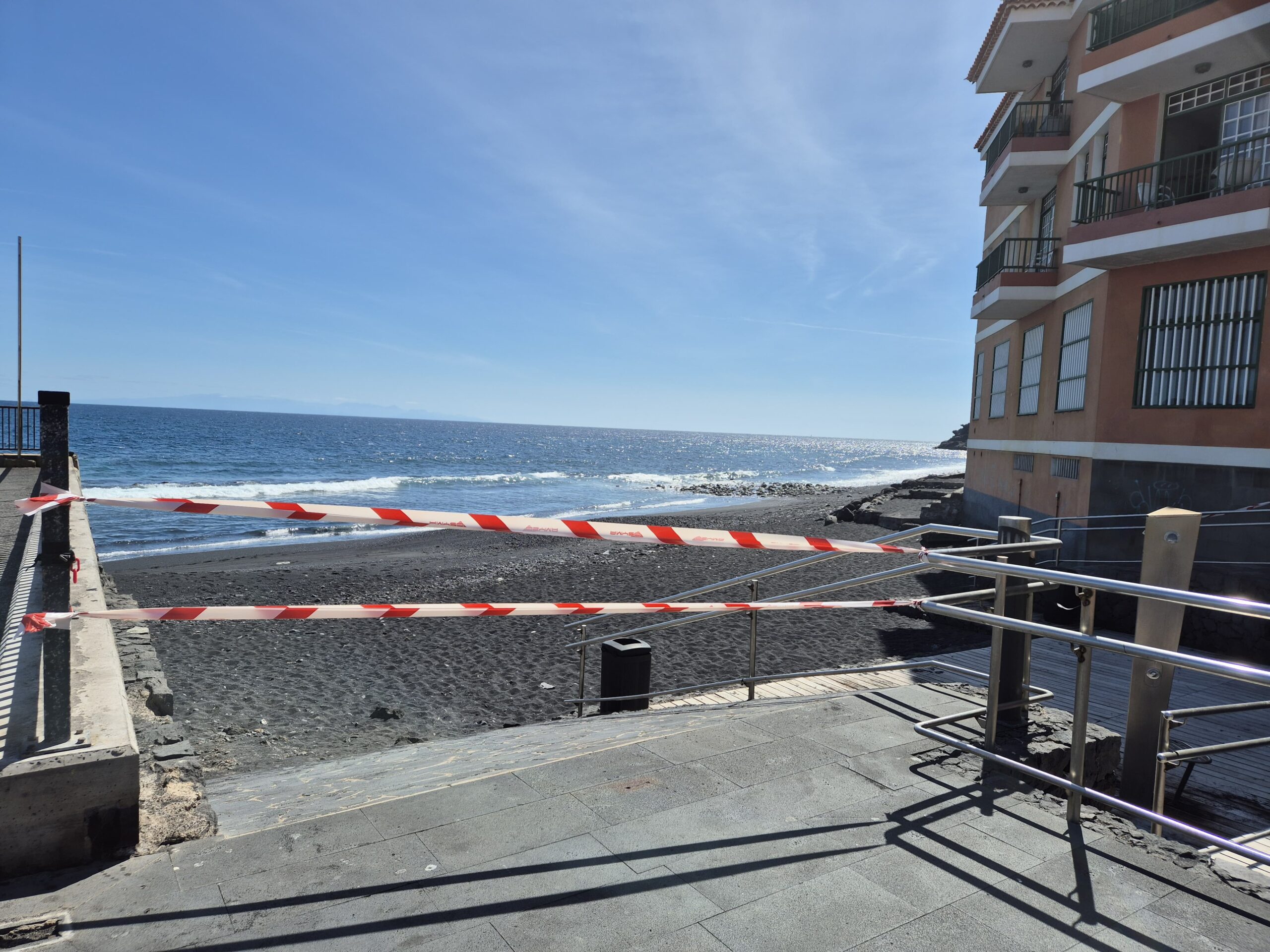 Straende scaled