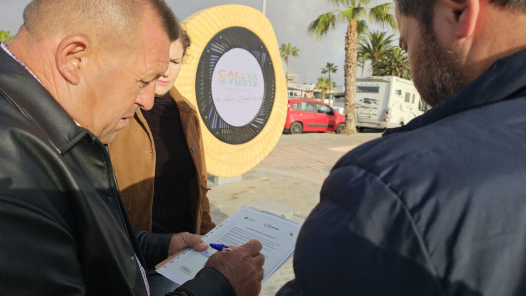 Fuerteventura, Antigua: Digitale Säule für Caleta de Fuste 96 digitales