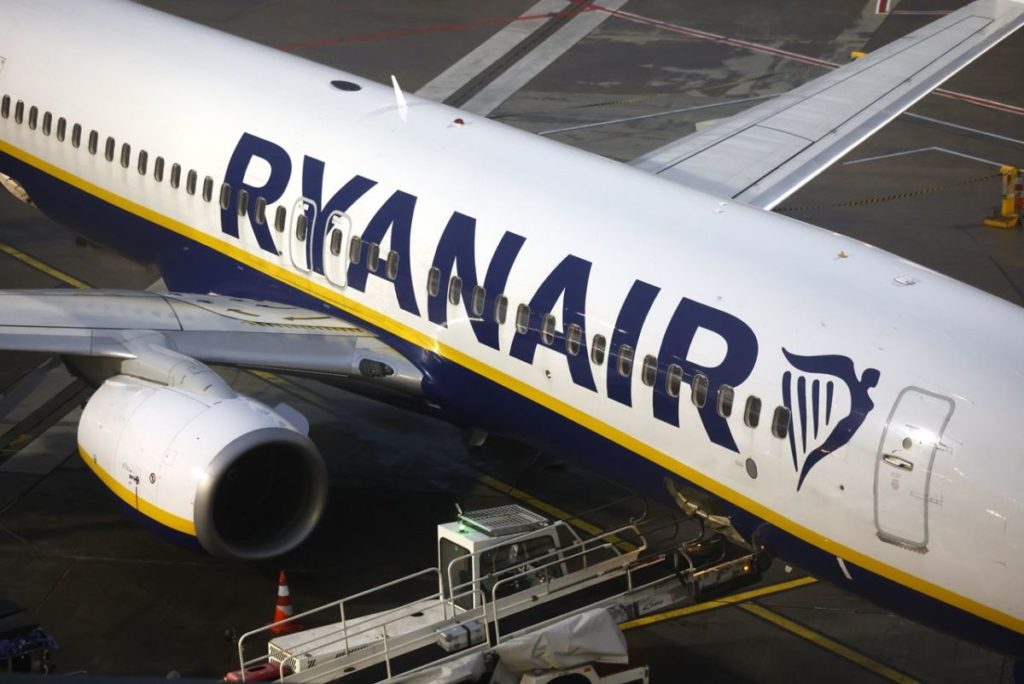 Ryanair 2