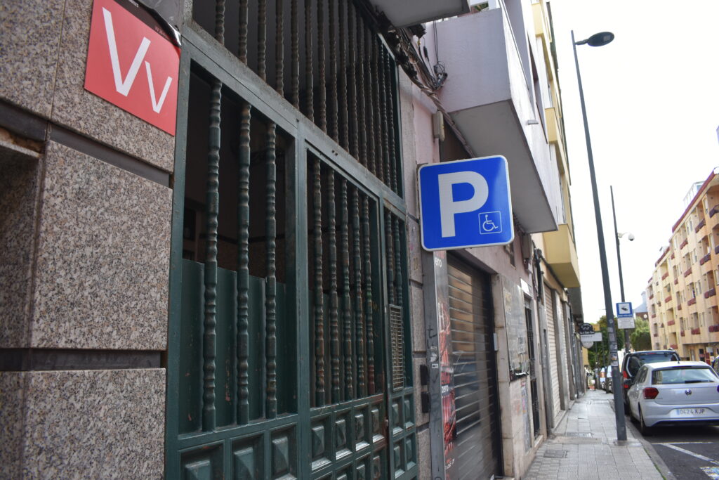 Ueber 50.000 dragoCanarias