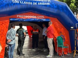 La Palma, Los Llanos de Aridane: Mobiles Feldkrankenhaus im Zelt 17 Mobiles