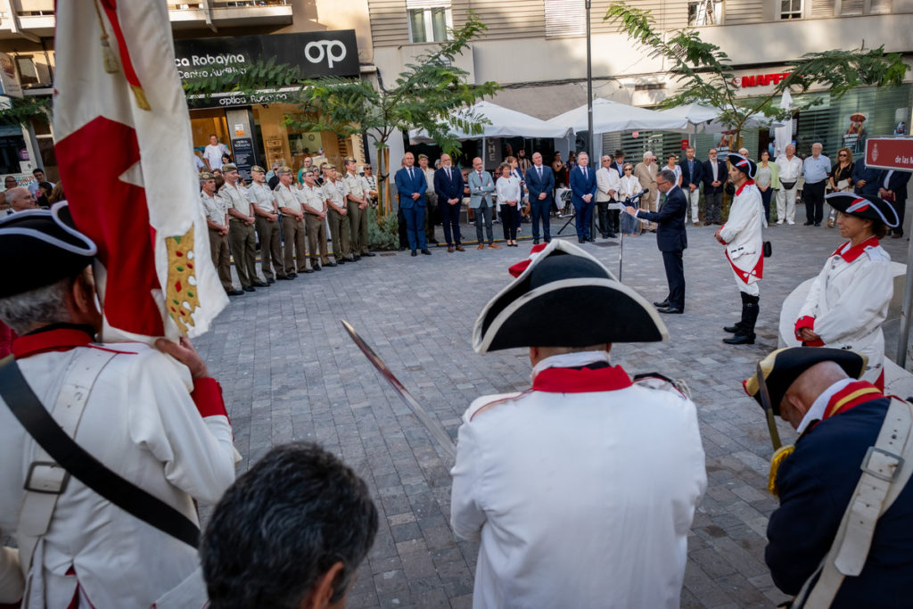 PLaza