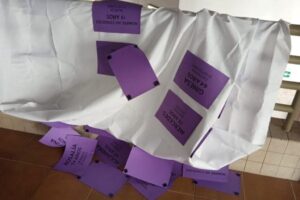 Teneriffa-Nord, La Laguna: Sabotage an Plakat gegen Gewalt gegen Frauen 13 Sabotage 1