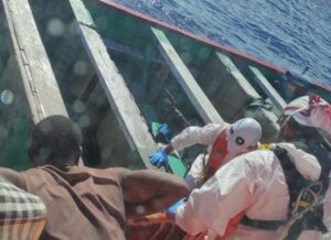 Kanarische Inseln: Seenotrettung rettete 450 Menschen vor dem Sturm 1 Seenotrettung