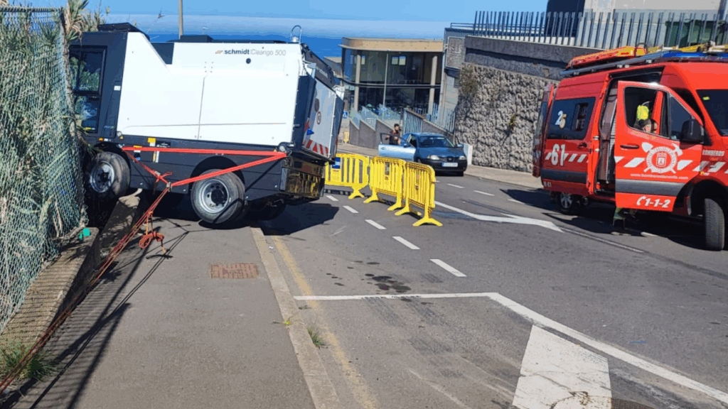 Strassenkehrmaschine