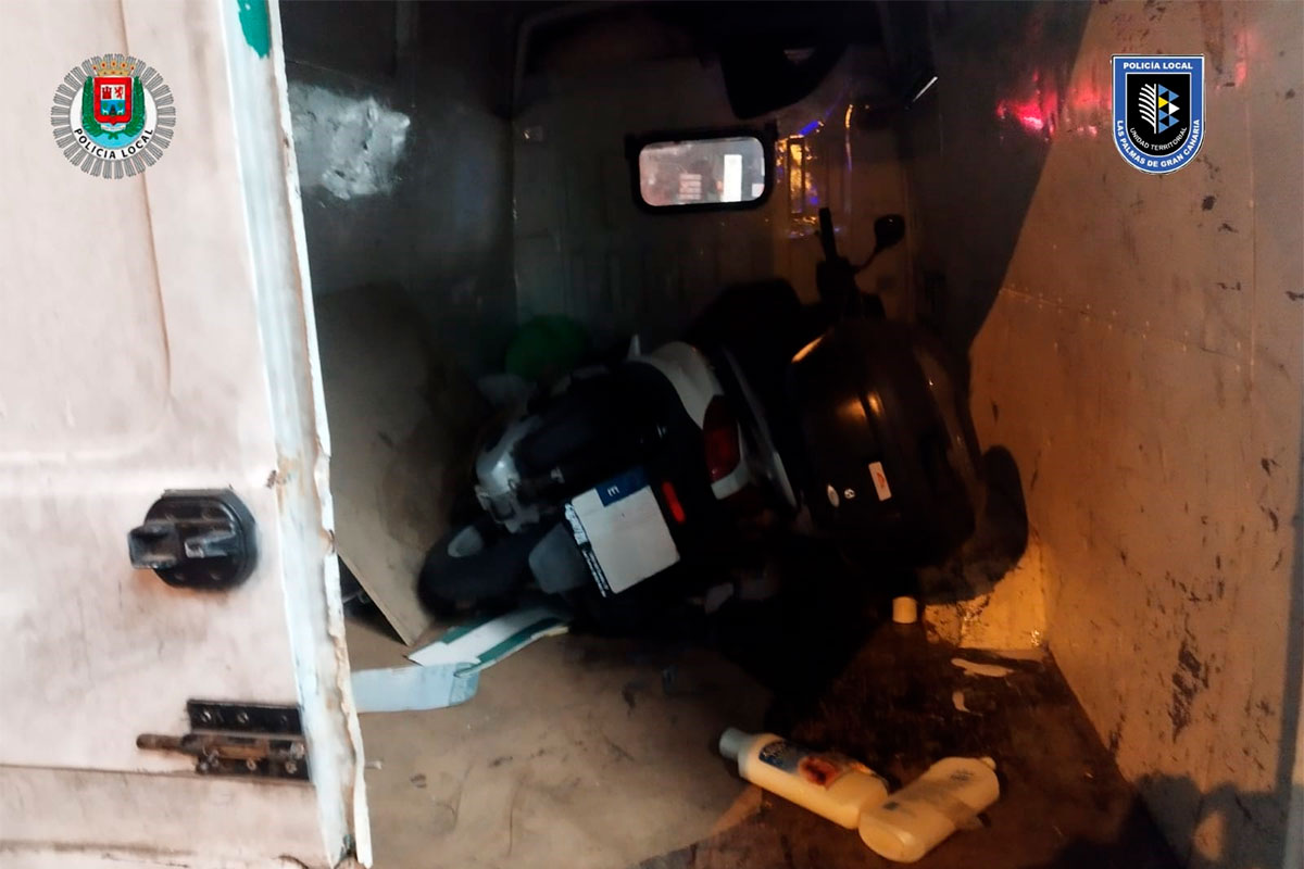 Gran Canaria-Nord, Las Palmas: Verfolgungsfahrt in gestohlenem Transporter 1 Verfolgungsfahrt