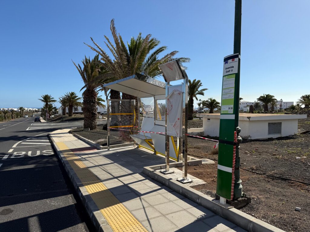 Lanzarote, Yaiza: Bushaltestellen werden erneuert 96 Bushaltestellen