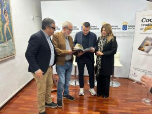 Lanzarote, Arrecife: Kochbuch-Präsentation auf der Gastromesse 18 Kochbuch