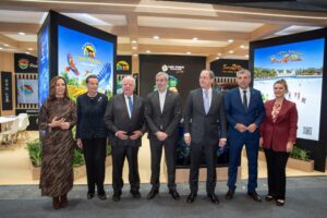 Teneriffa-Nord, Puerto de la Cruz: Loro Parque präsentiert sich auf der Fitur 1 Loro Parque