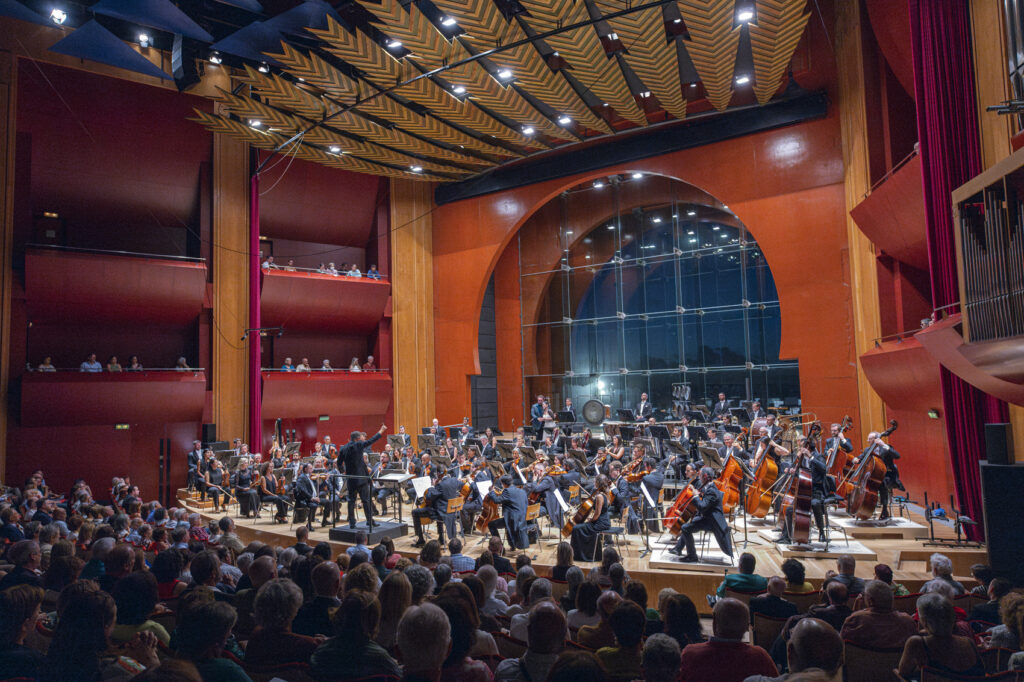 Lanzarote, Órzola: Philharmonieorchester in Jameos del Agua 94 Philharmonie
