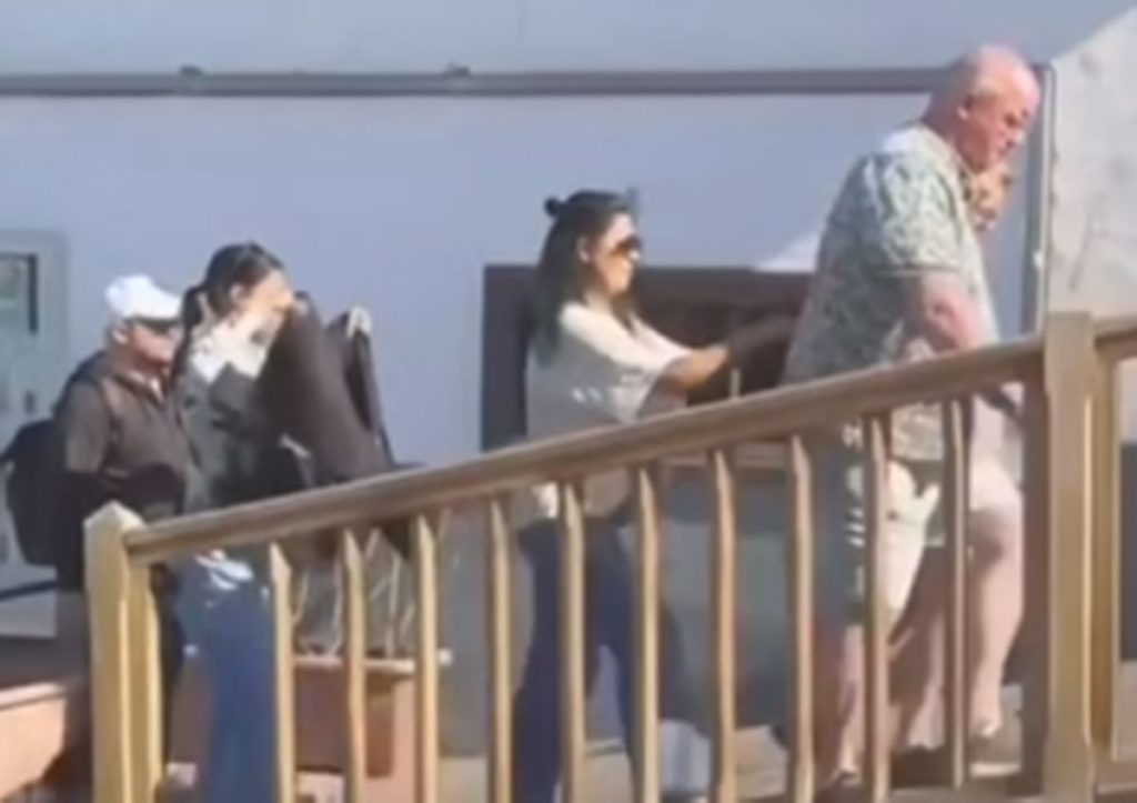 Teneriffa-Südwest, Santiago del Teide: Taschendiebe in flagranti gefilmt 1 Taschendiebe