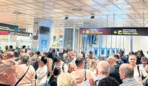 Teneriffa-Süd, Granadilla de Abona: Chaos am Flughafen 77 Chaos