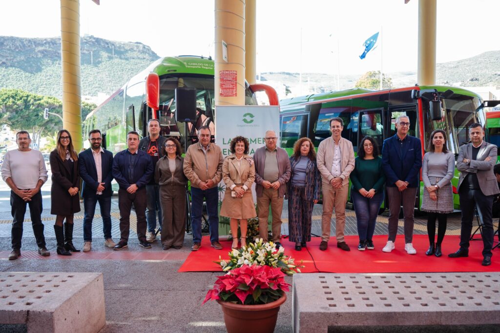 La Gomera, Vallehermoso: Direktanbindung an den Flughafen 100 Direktanbindung