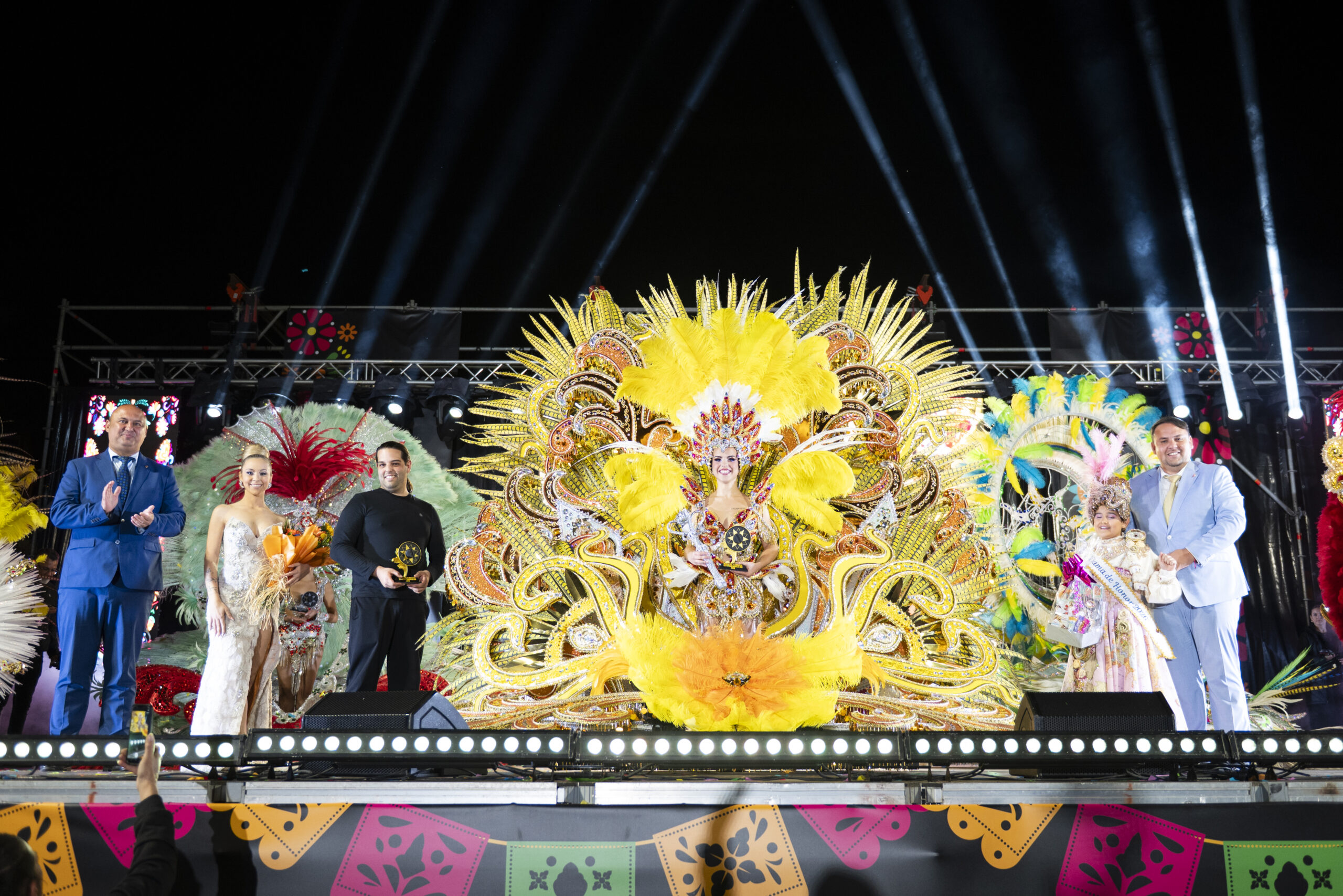 Karnvalskoenigin scaled