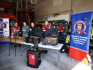 Teneriffa-Nordost, Santa Cruz: Verstärkung für die Feuerwehr 8 Verstaerkung