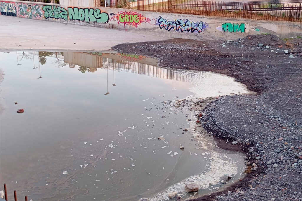 Teneriffa-Nord, Santa Cruz: Verstopfung verursacht Verschmutzung 1 Verstopfung