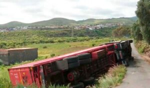 Gran Canaria-Ost, Telde: 50-Tonner umgekippt 7 50 Tonner