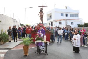 Teneriffa-Süd, Arona: Gläubige baten um Regen 15 Glaeubige