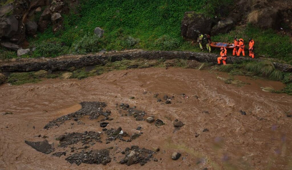 Kanarische Inseln: Zahlreiche Rettungseinsätze wegen Theresa 93 So viele