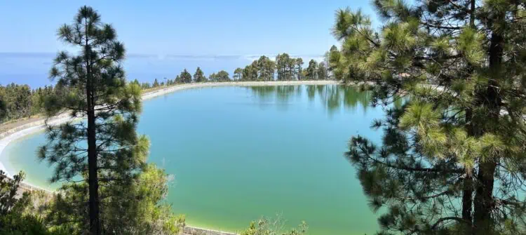 La Palma, Santa Cruz: Gut gefüllte Staubecken auf La Palma 94 Gut gefuellte
