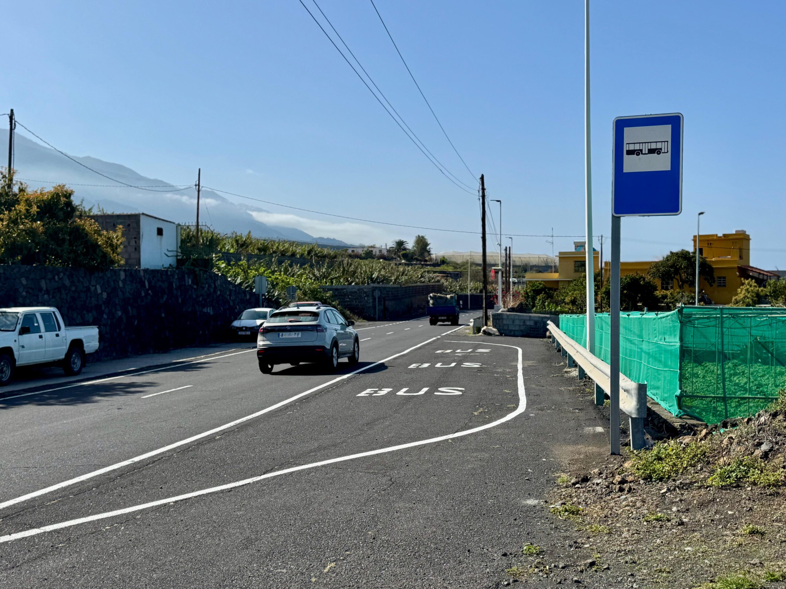 Neue Bushaltestelle scaled