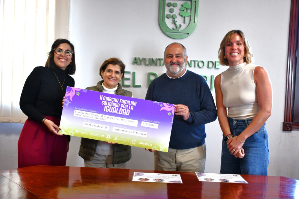 Teneriffa-Ost, El Rosario: Scheckübergabe in El Rosario 92 Scheckuebergabe