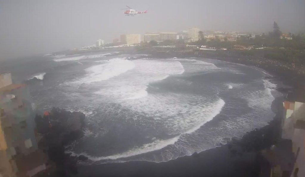 Teneriffa-Nord, Puerto de la Cruz: Zwei Jugendliche aus Seenot gerettet 90 Zwei Jugendliche