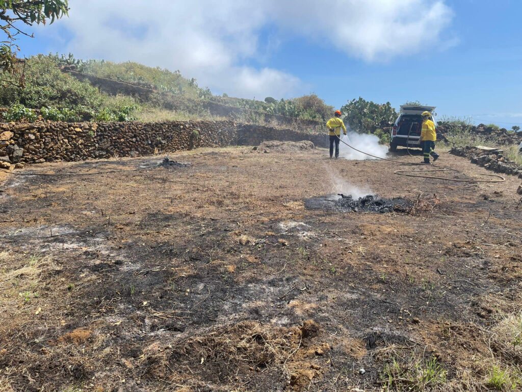 El Hierro, Valverde: Feuergenehmigungen sind suspendiert 93 Feuergenehmigungen