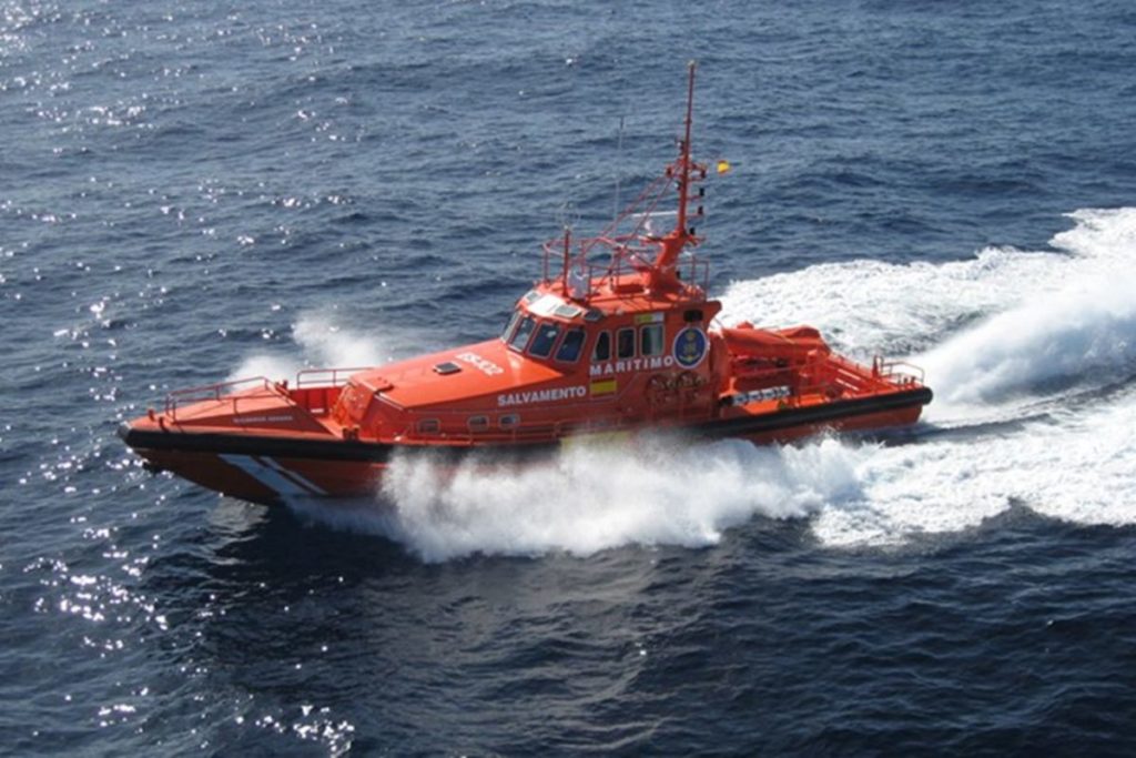 Lanzarote, Arrecife: Flüchtlingsboot mit Baby 1 Fluechtlingsboot