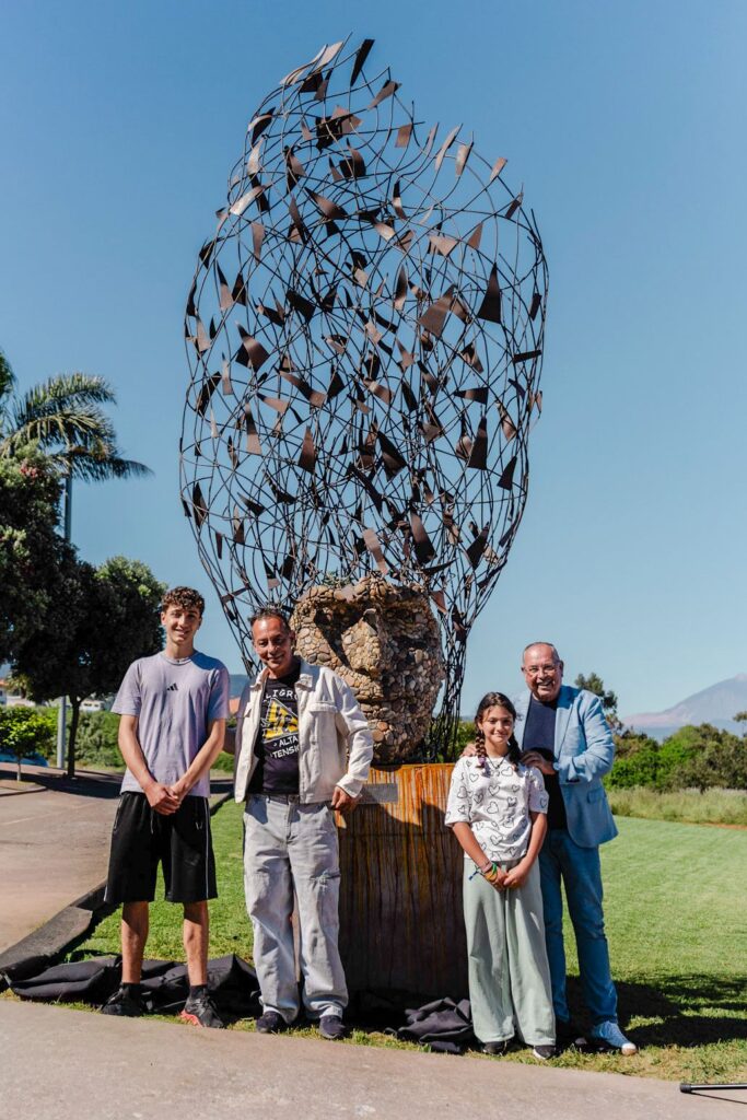 Teneriffa-Nord, El Sauzal: Skulptur-Einweihung in El Sauzal 93 Skulptur