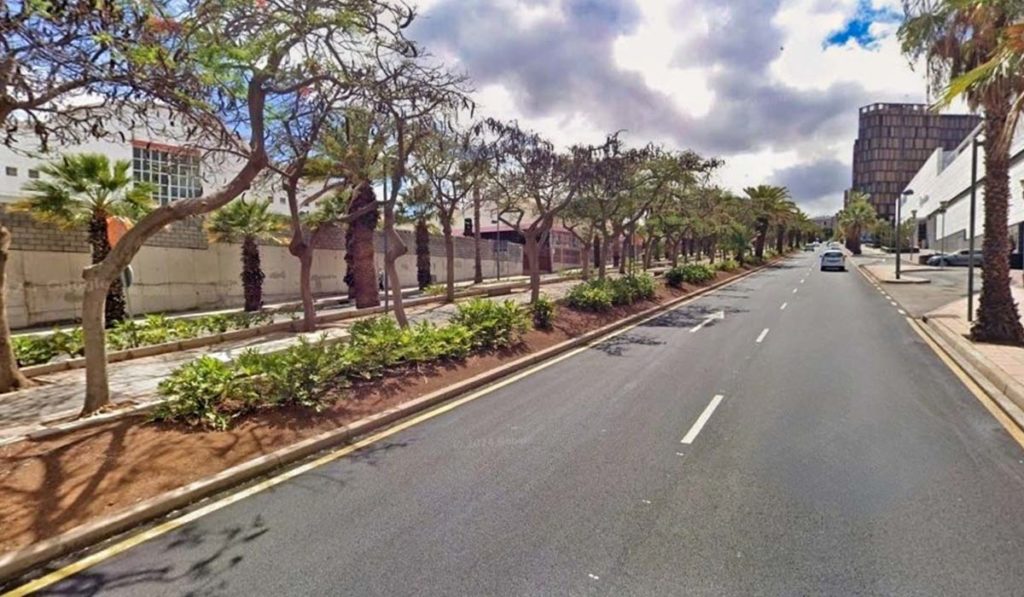 Teneriffa-Nordost, Santa Cruz: Straßensperre wegen Dreharbeiten 1 Strassensperre 1