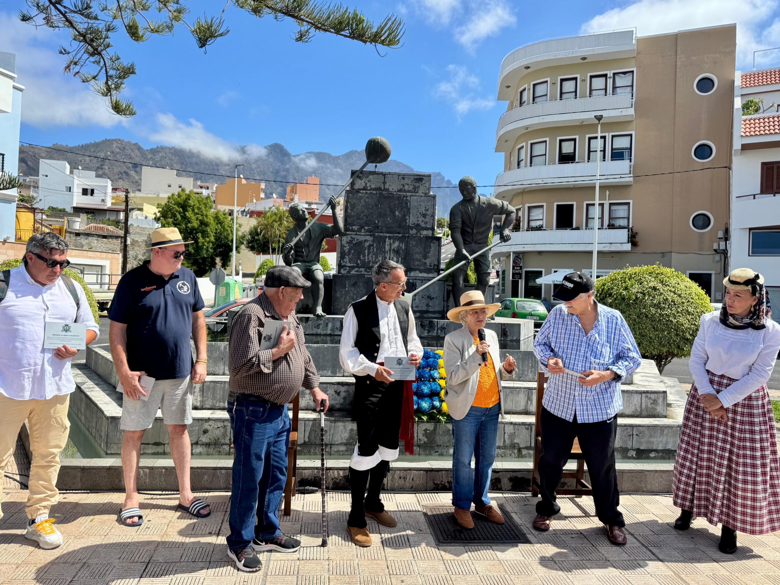 La Palma, Los Llanos de Aridane Festakt am Bauerndenkmal 1 festakt scaled