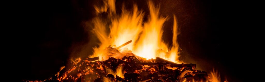 Teneriffa-Nordost, Santa Cruz: Johannisfeuer in Waldnähe verboten! 99 Achtung