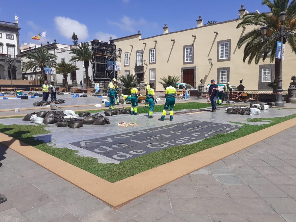 Gran Canaria-Nord, Las Palmas: Blütenteppich für das Corpus Christi Fest 98 Bluetenteppich