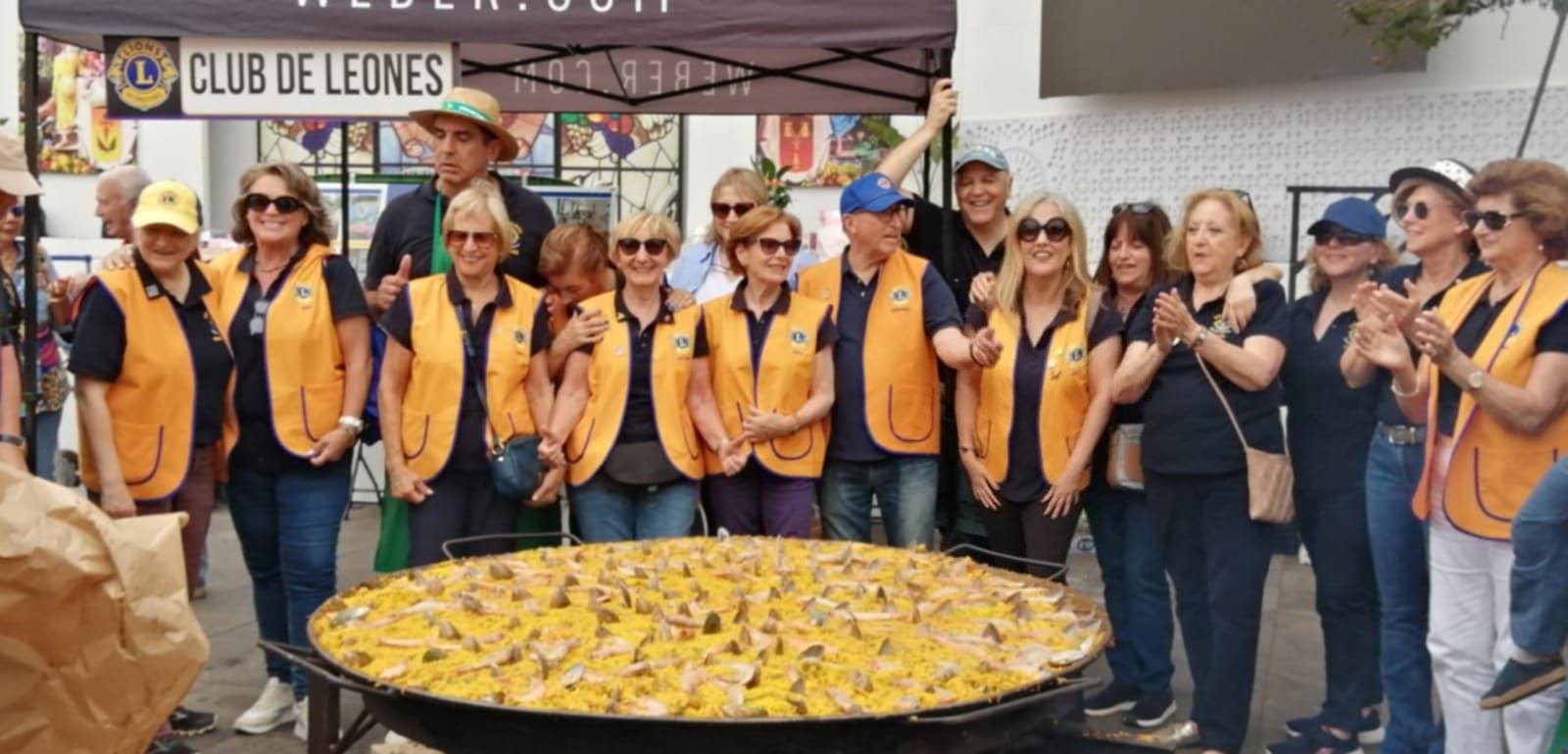 Grosses Paella