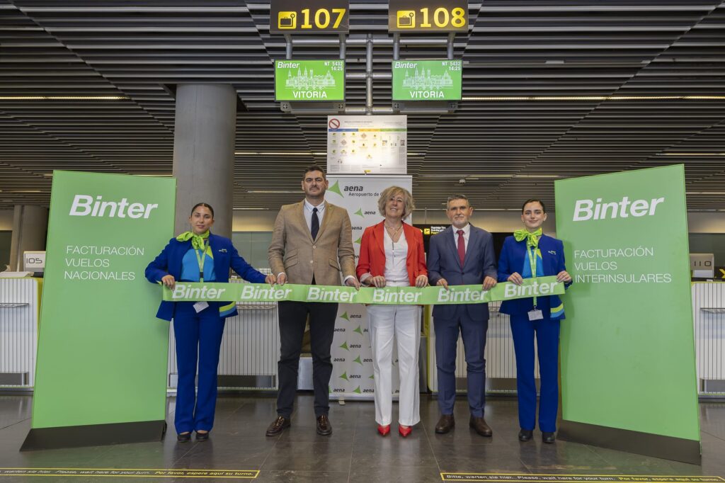 Kanarische Inseln: Jungfernflug der Saison nach Vitoria 96 Jungfernflug