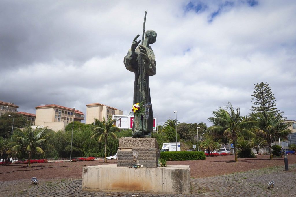 Teneriffa-Nord, La Laguna: Skulptur des Padre Anchieta wird restauriert 99 Skulptur