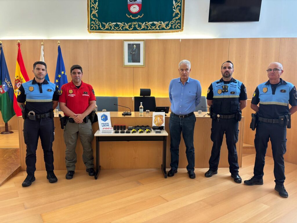 Lanzarote, Tías: Taser-Pistolen für Tías 96 Teaser