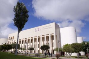 Universitaet