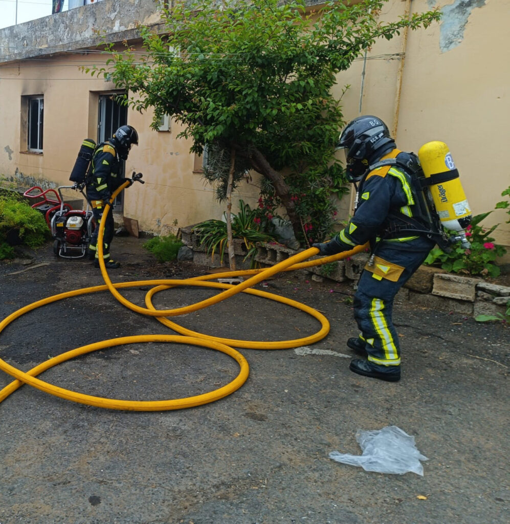 Teneriffa-Nord, El Sauzal: Wohnungsbrand in El Sauzal 92 Wohnungsbrand